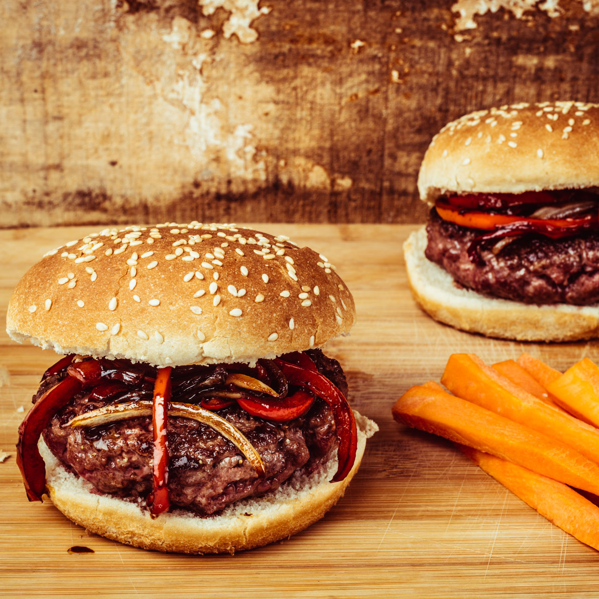Hamburguesa Artesanal con Cebollín y Vegetales 🍔